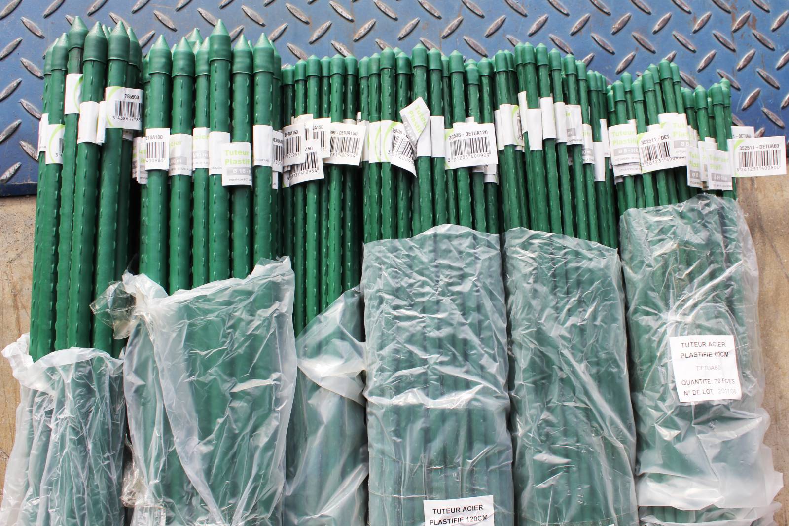 Vente de tuteur acier plastifié vert en Haute-Corse 2B