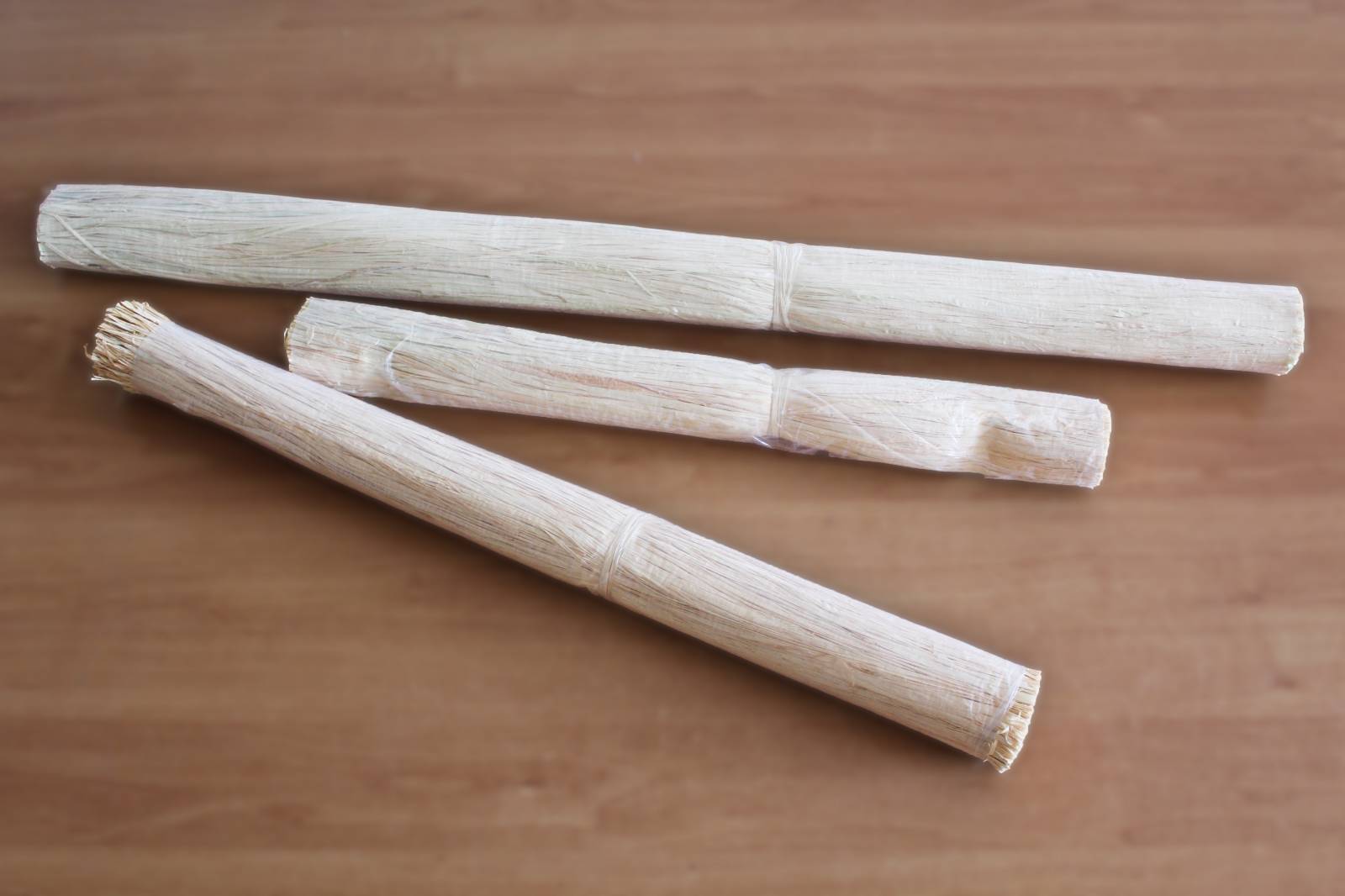 Manchons de raphia naturel