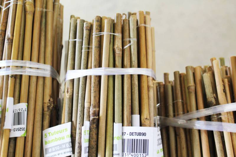 VENTE DE TUTEURS EN BAMBOU NATUREL A LYON 69000